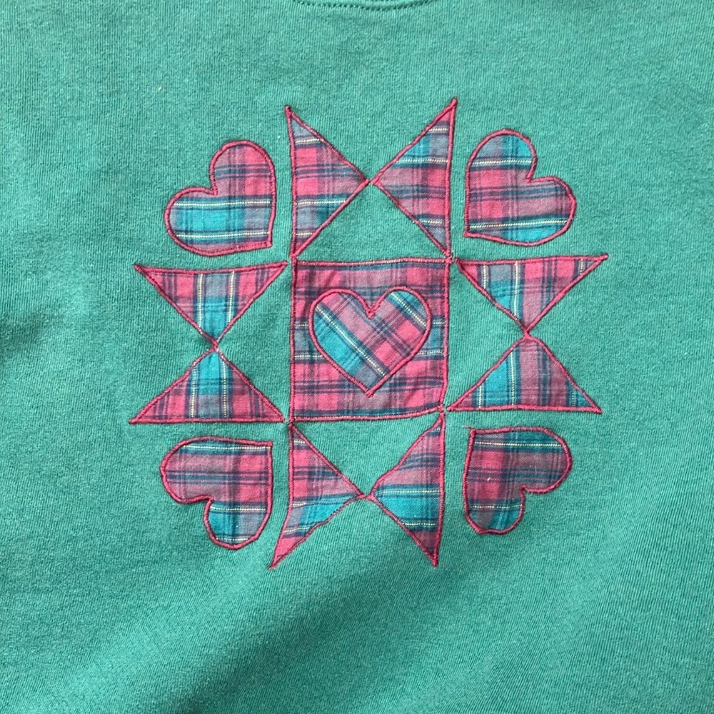 Vintage green Crewneck sweatshirt with quilt heart embroidered  Pattern large - Picture 2 of 3